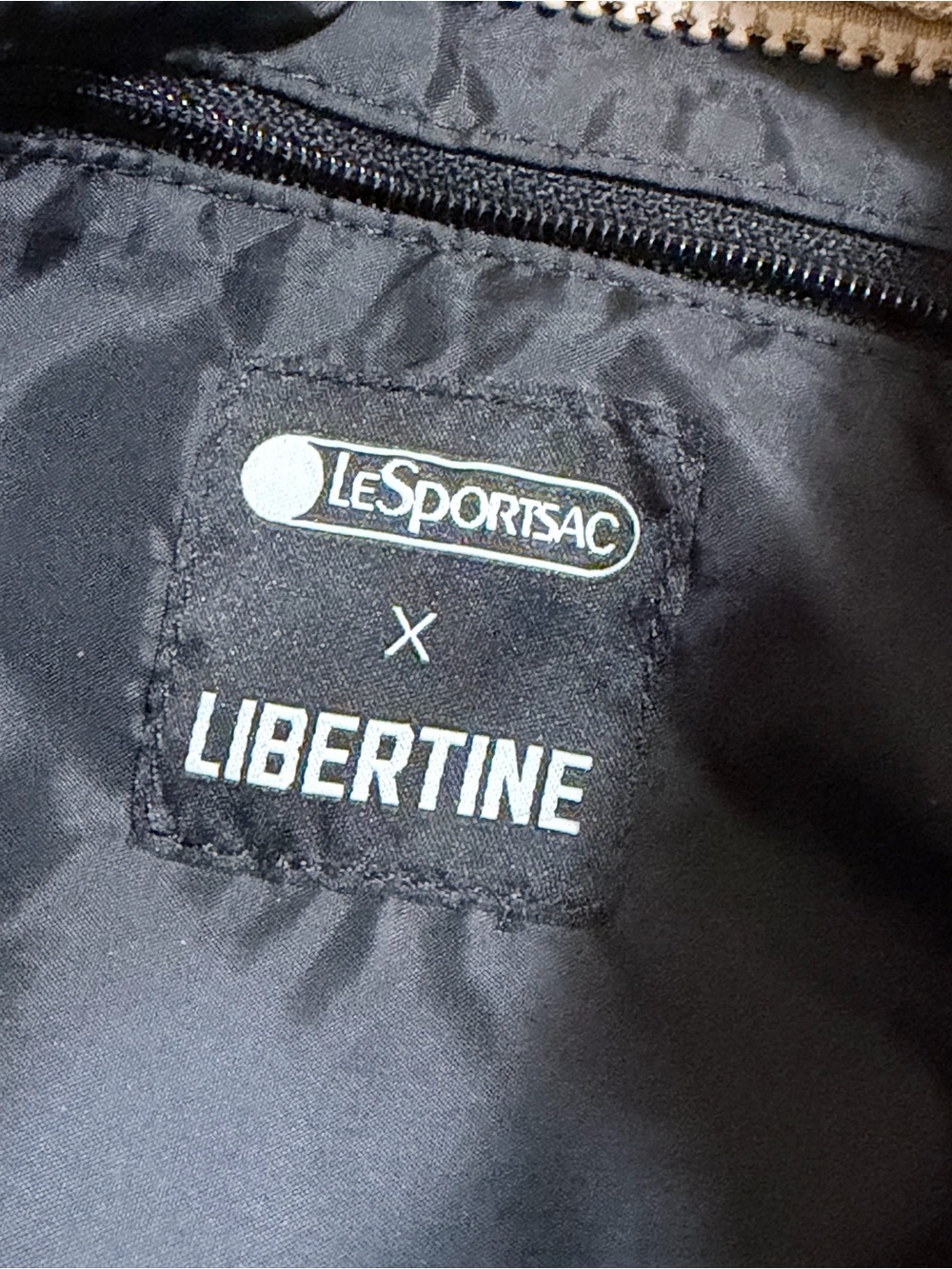 LeSportsac X Libertine Deluxe Everyday Bag Graffiti Print Tan Rainbow - Picture 8 of 14